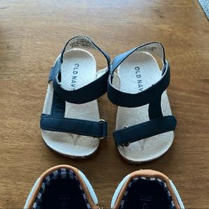 Infant girls (0-6month) sandals.